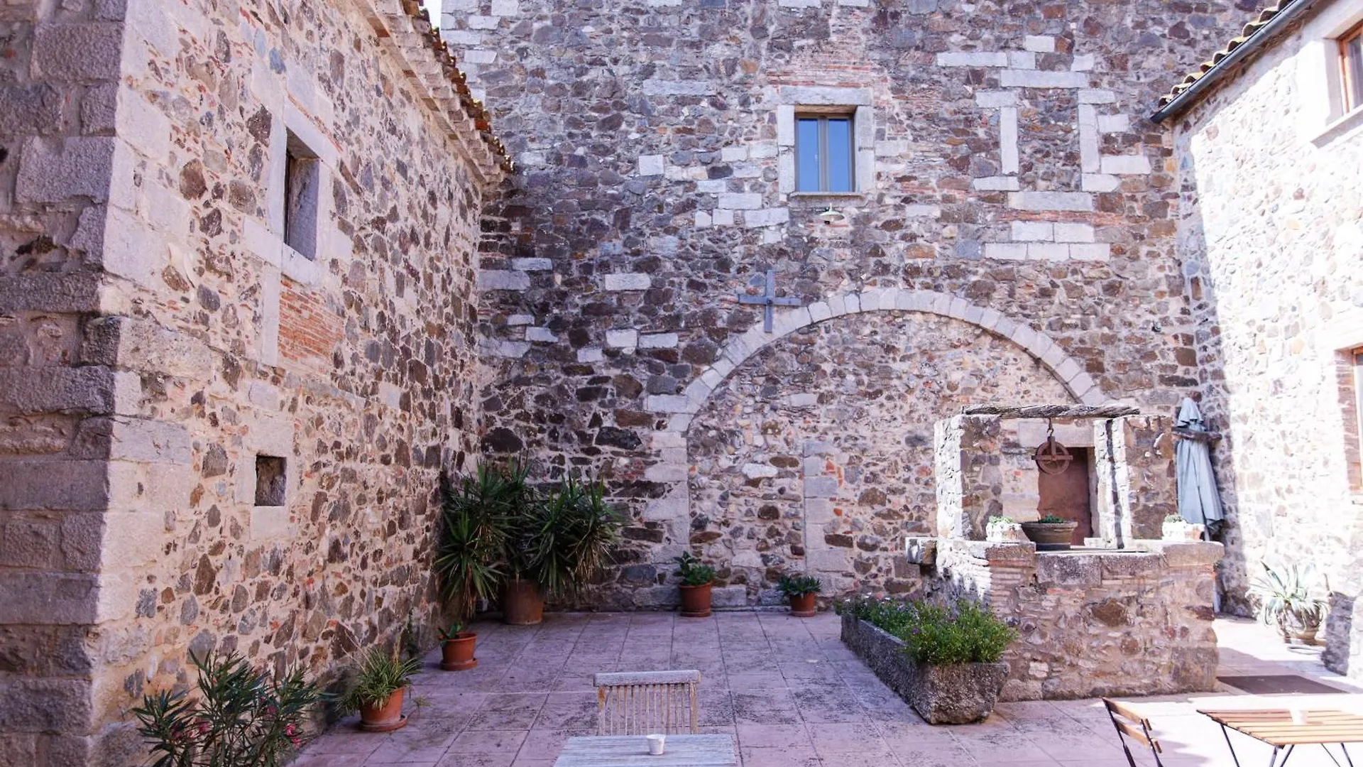 Country house Agroturisme Sant Dionis Campllong