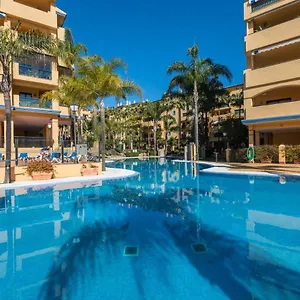https://apartamento-nueva-alcntara-beach.1costadelsol.com